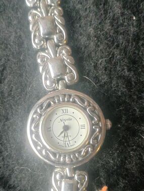 Novelle Silver-Tone Round Link Bracelet Watch